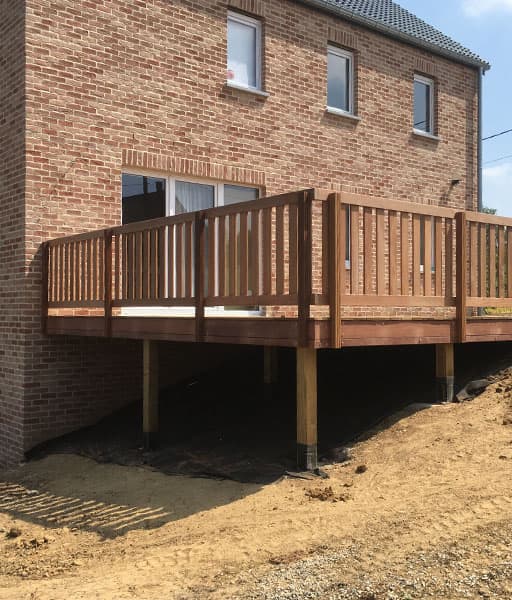 Terrasse sur pilloti 01